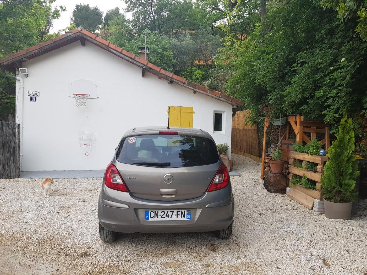 Maison Aux Volets Jaunes Holiday home Les Angles (Gard)
