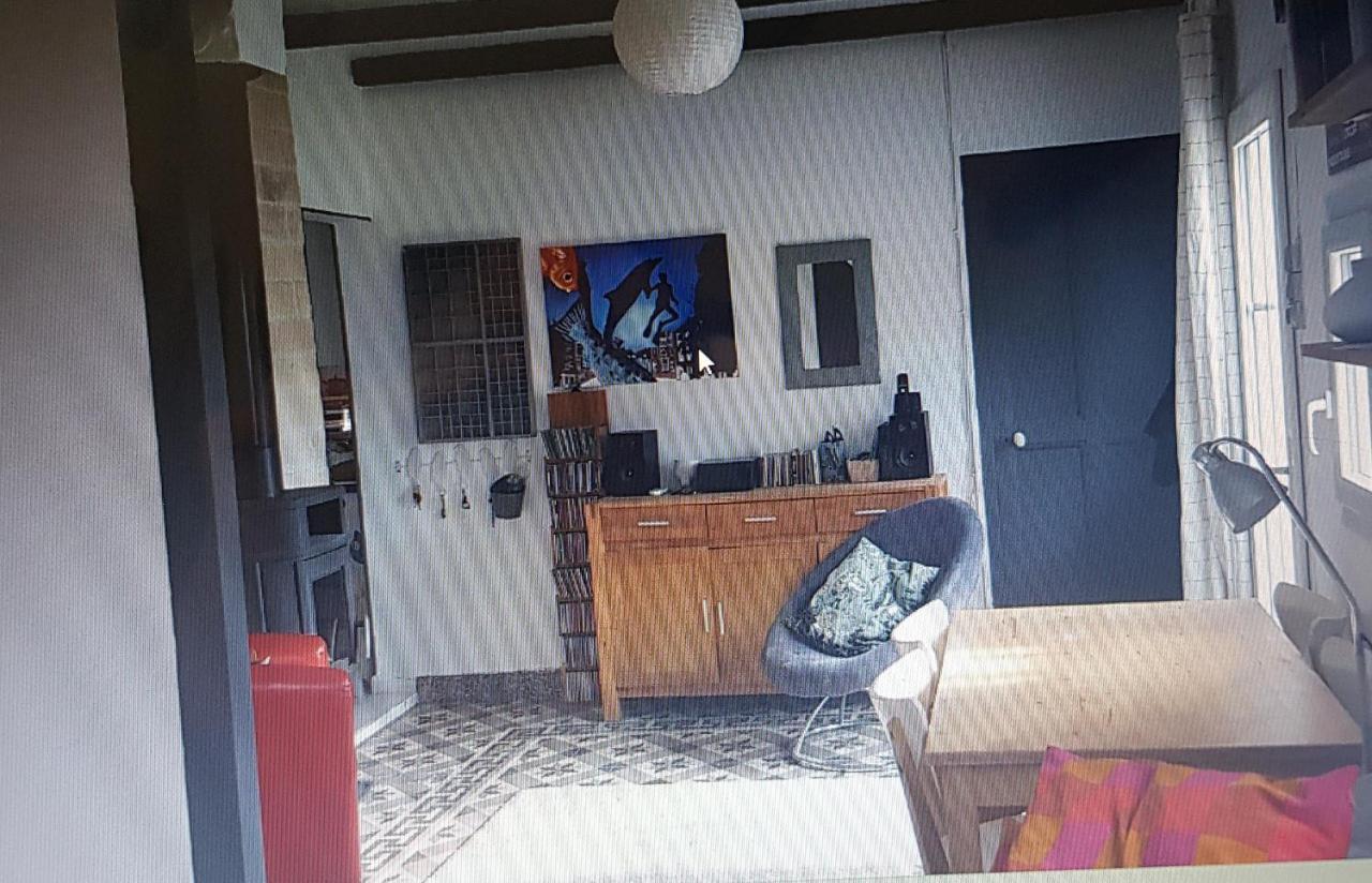 Maison Aux Volets Jaunes * Les Angles (Gard)